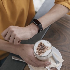 Каишка за Xiaomi Mi Band М3, М4, M5, M6, M7 фитнес гривна, Бяло черна Каишка за Xiaomi Mi Band М3, М4, M5, M6, M7 фитнес гривна, Бяло черна